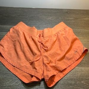 Nike athletic shorts size medium (c21)
